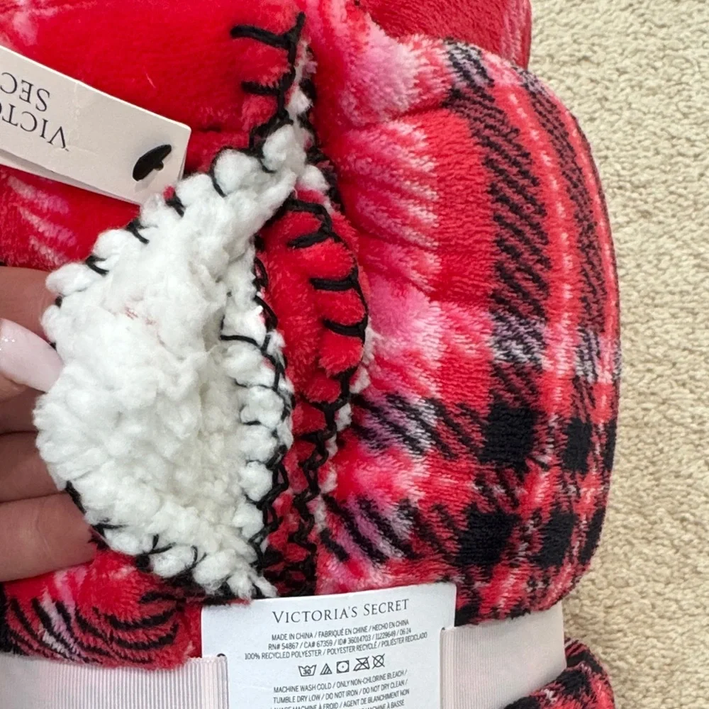 Victoria's Secret Red and Black Plaid Plush Throw